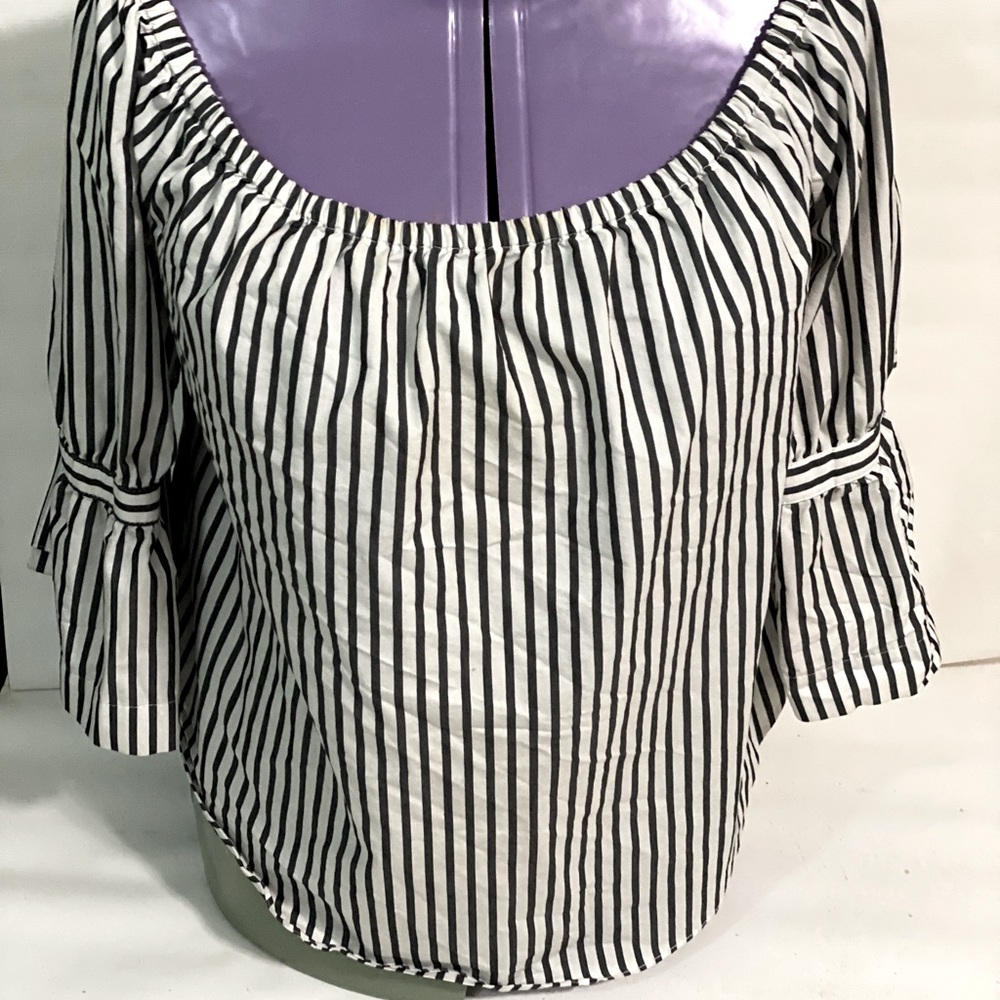 New York and Company black and white blouse.